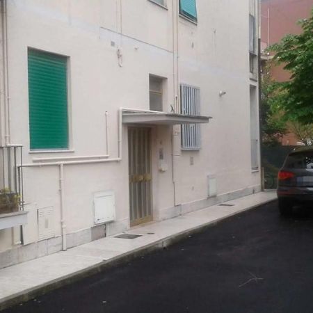 Casa Graziella Apartment Pescara Bagian luar foto