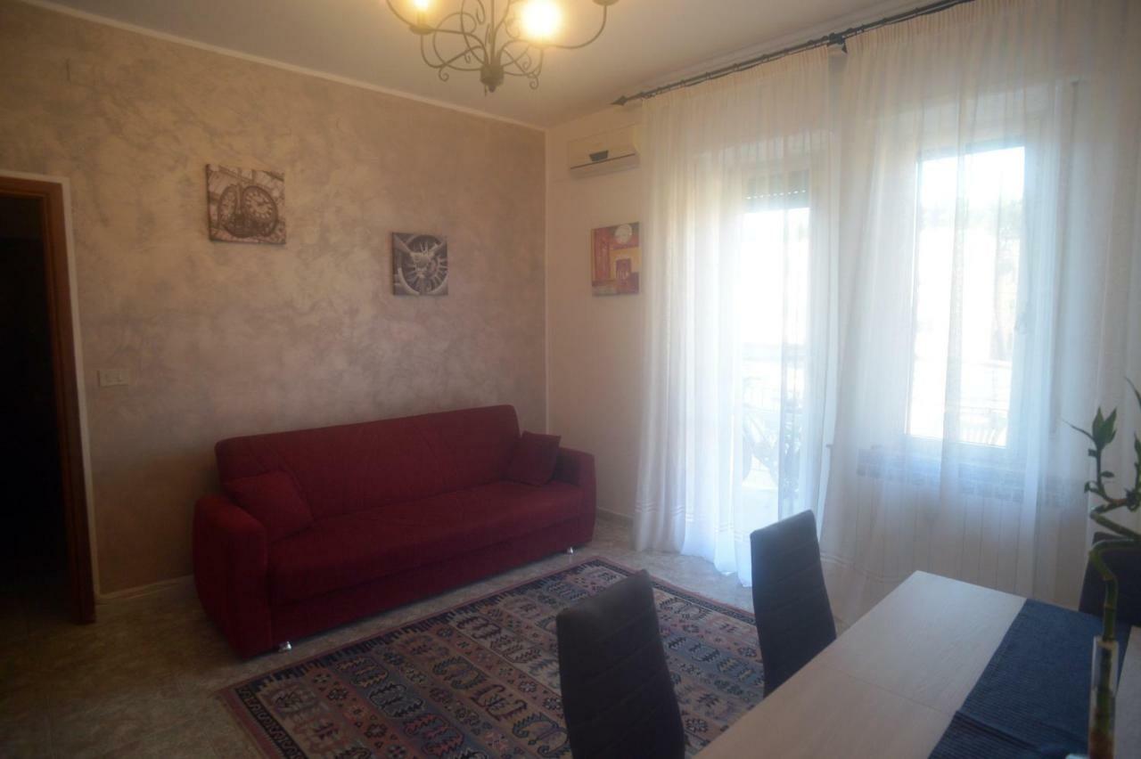 Casa Graziella Apartment Pescara Bagian luar foto