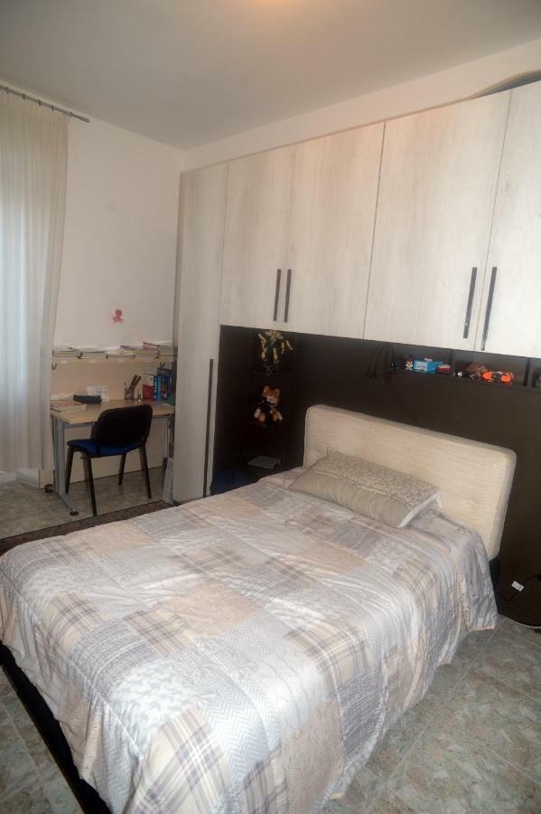 Casa Graziella Apartment Pescara Bagian luar foto